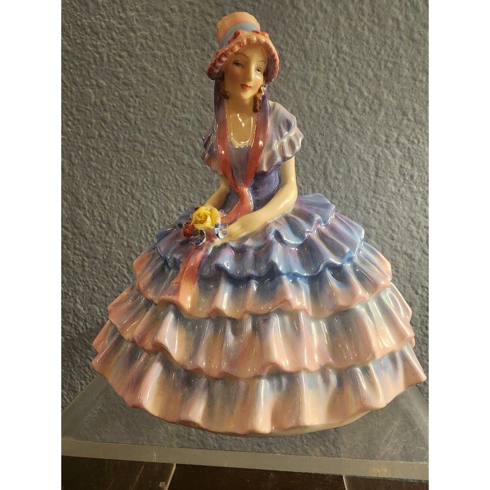 ROYAL DOULTON Chloe 1931 TO 1949‎ Bone China Figurine No Chips